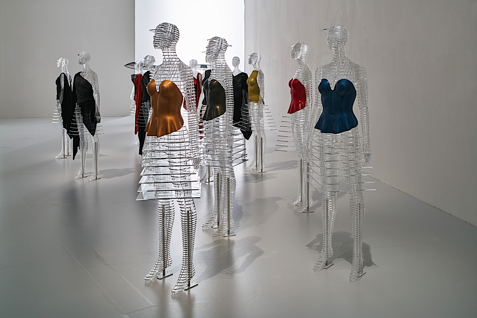 How Issey Miyake's innovative pleats continue to inspire generations of  designers